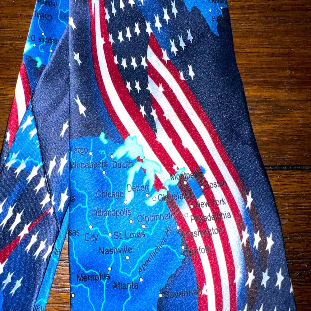 American Lifestyle Patriotic Map Print Tie